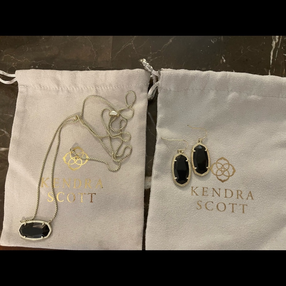 Kendra Scott necklace and earrings set